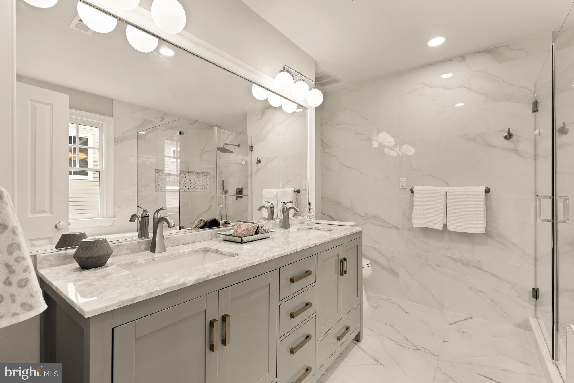 5301 MCKINLEY STREET