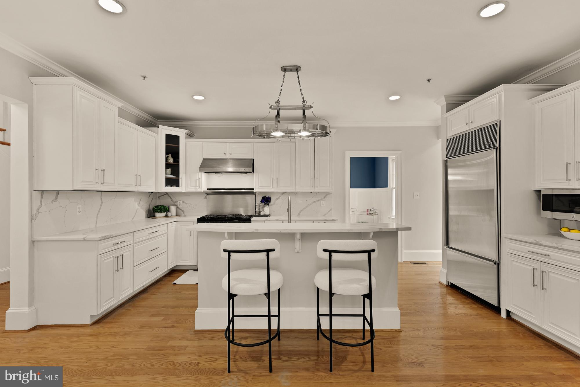 5301 MCKINLEY STREET