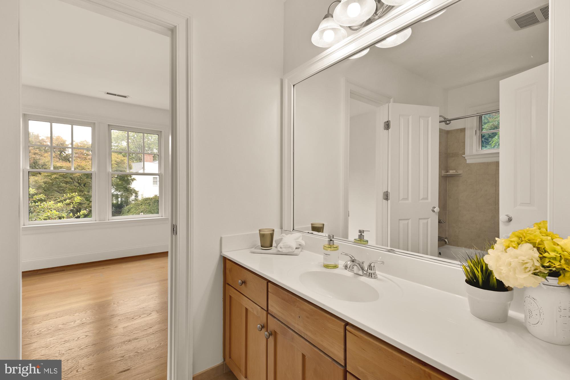 5301 MCKINLEY STREET