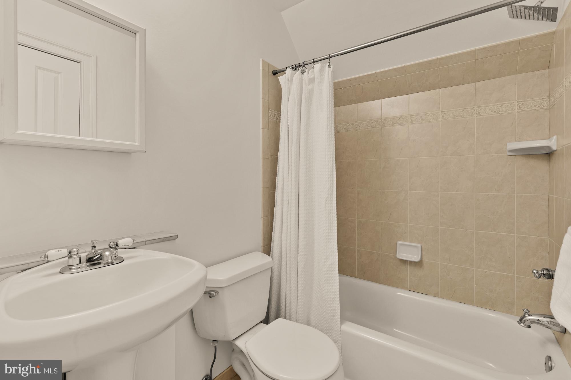 5301 MCKINLEY STREET