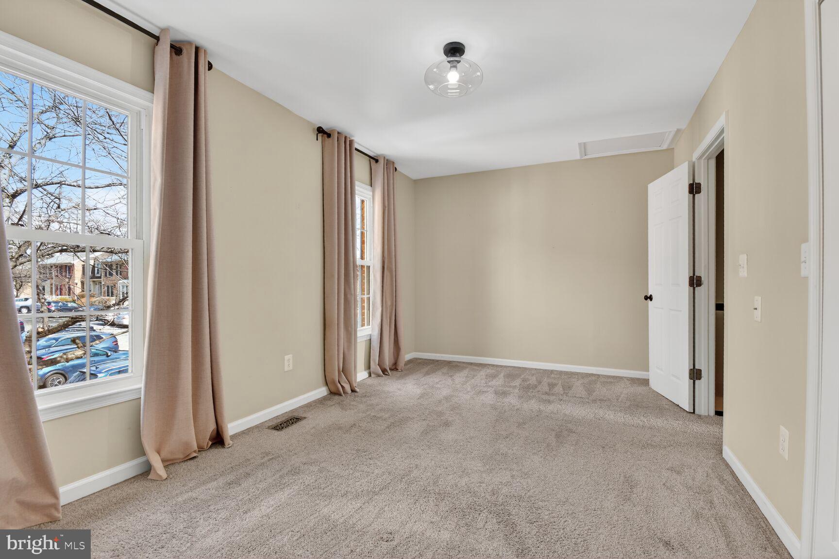 29 GROVE RIDGE COURT