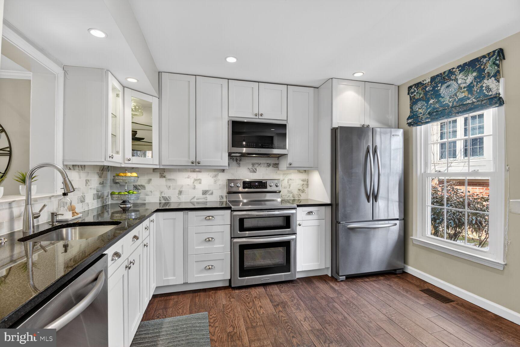 29 GROVE RIDGE COURT