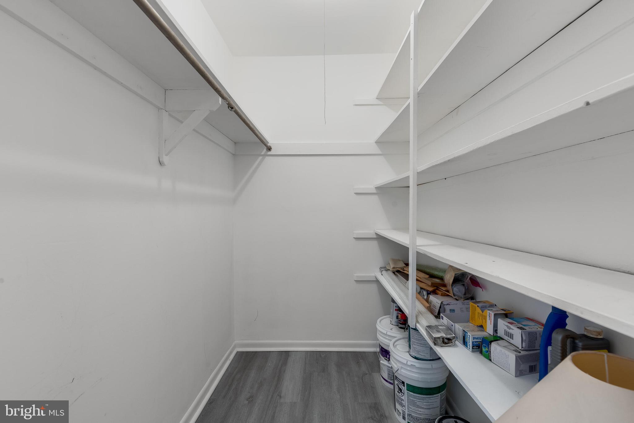 10201 GROSVENOR PLACE 204