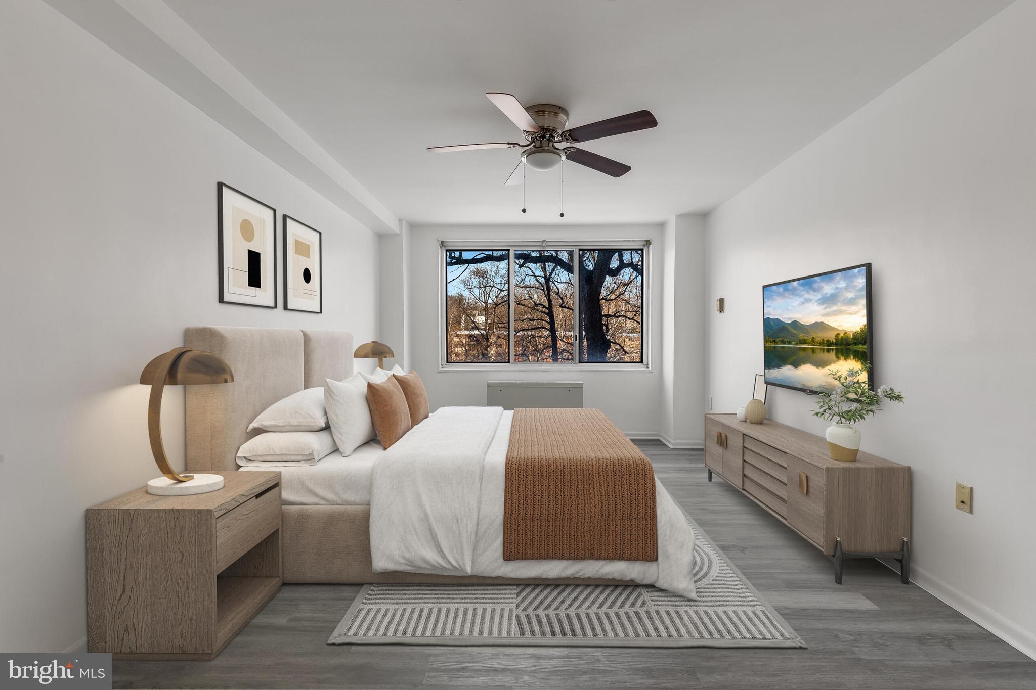 10201 GROSVENOR PLACE 204