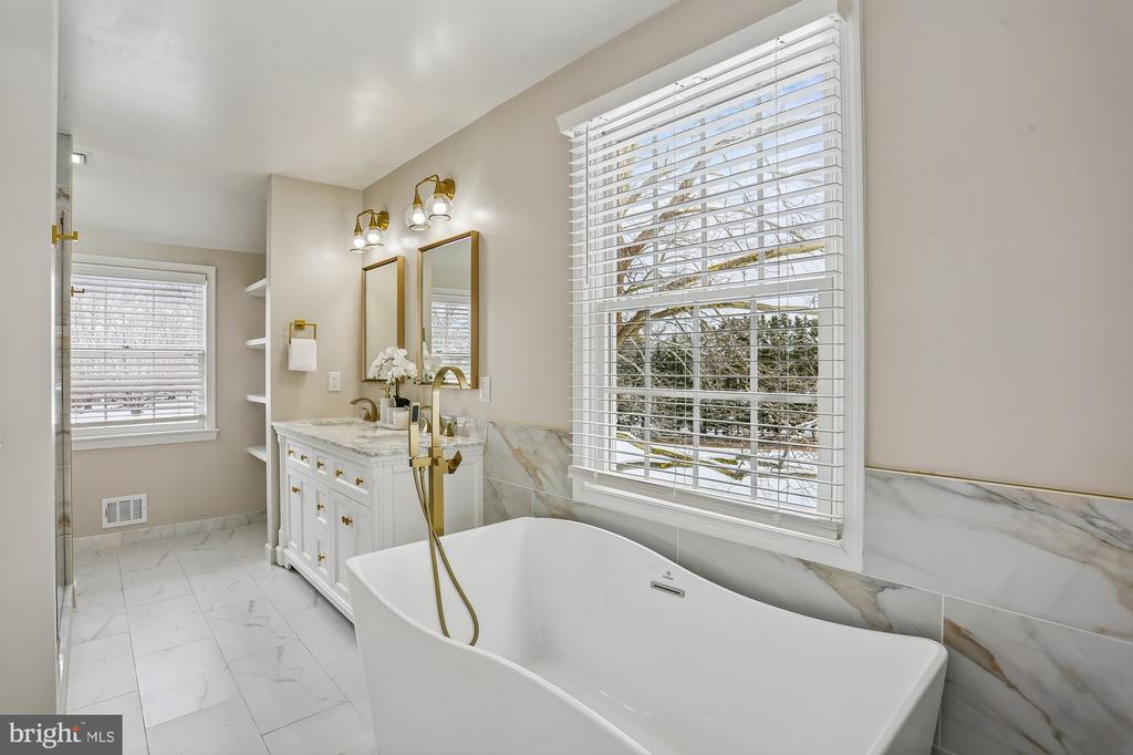 14717 SPRING MEADOWS DRIVE