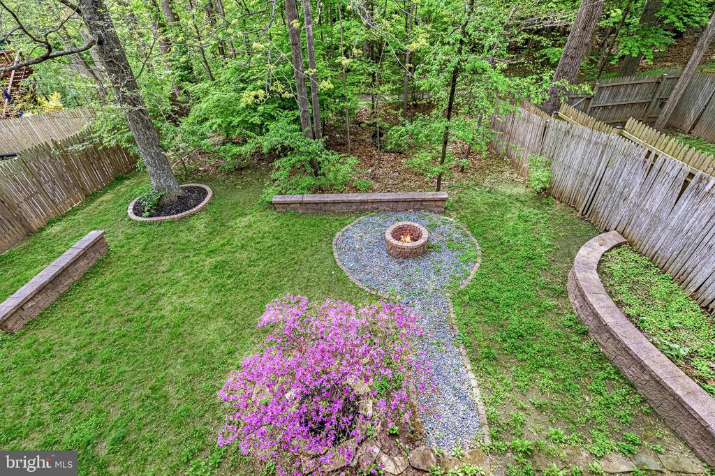 8042 INVERNESS RIDGE ROAD