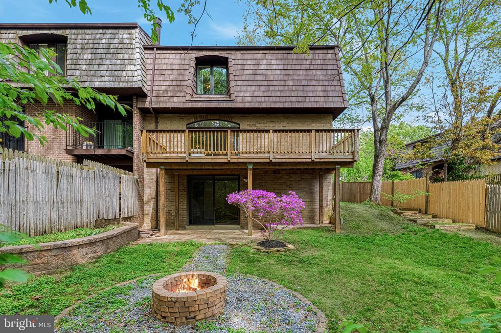 8042 INVERNESS RIDGE ROAD