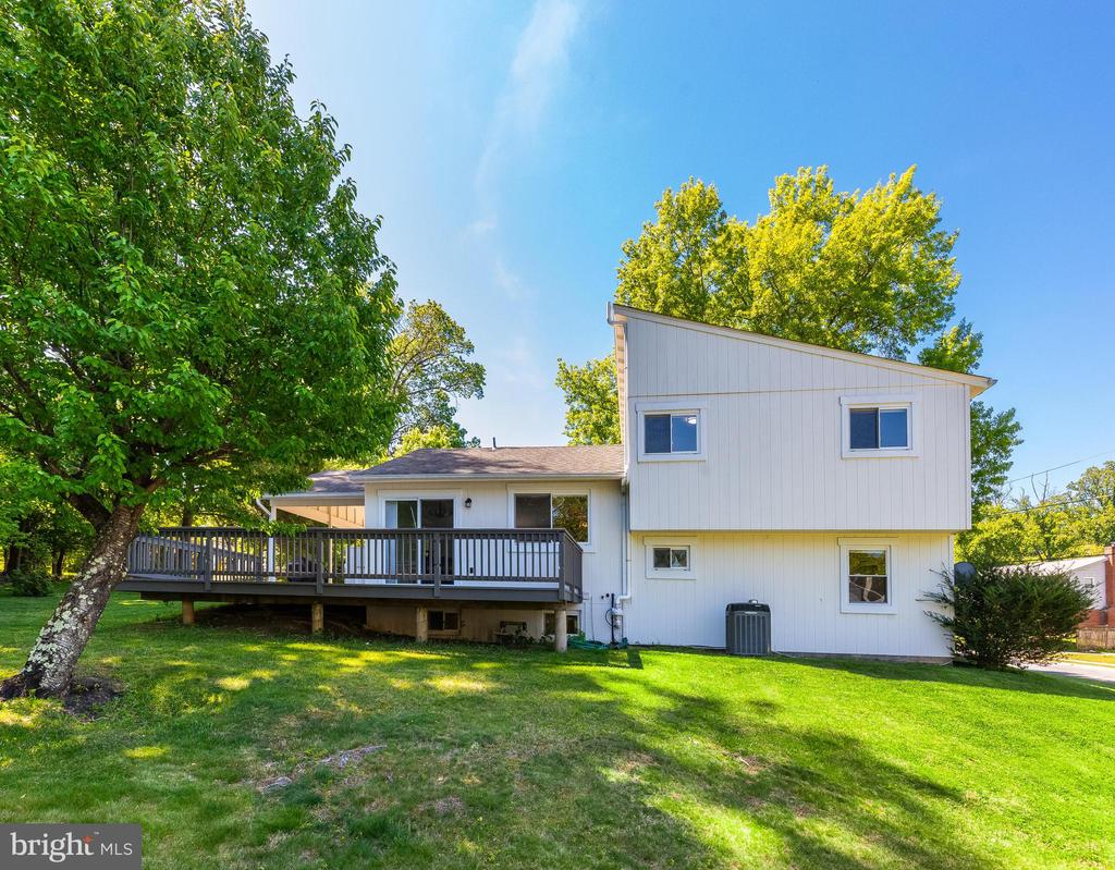 13201 WILTON OAKS DRIVE