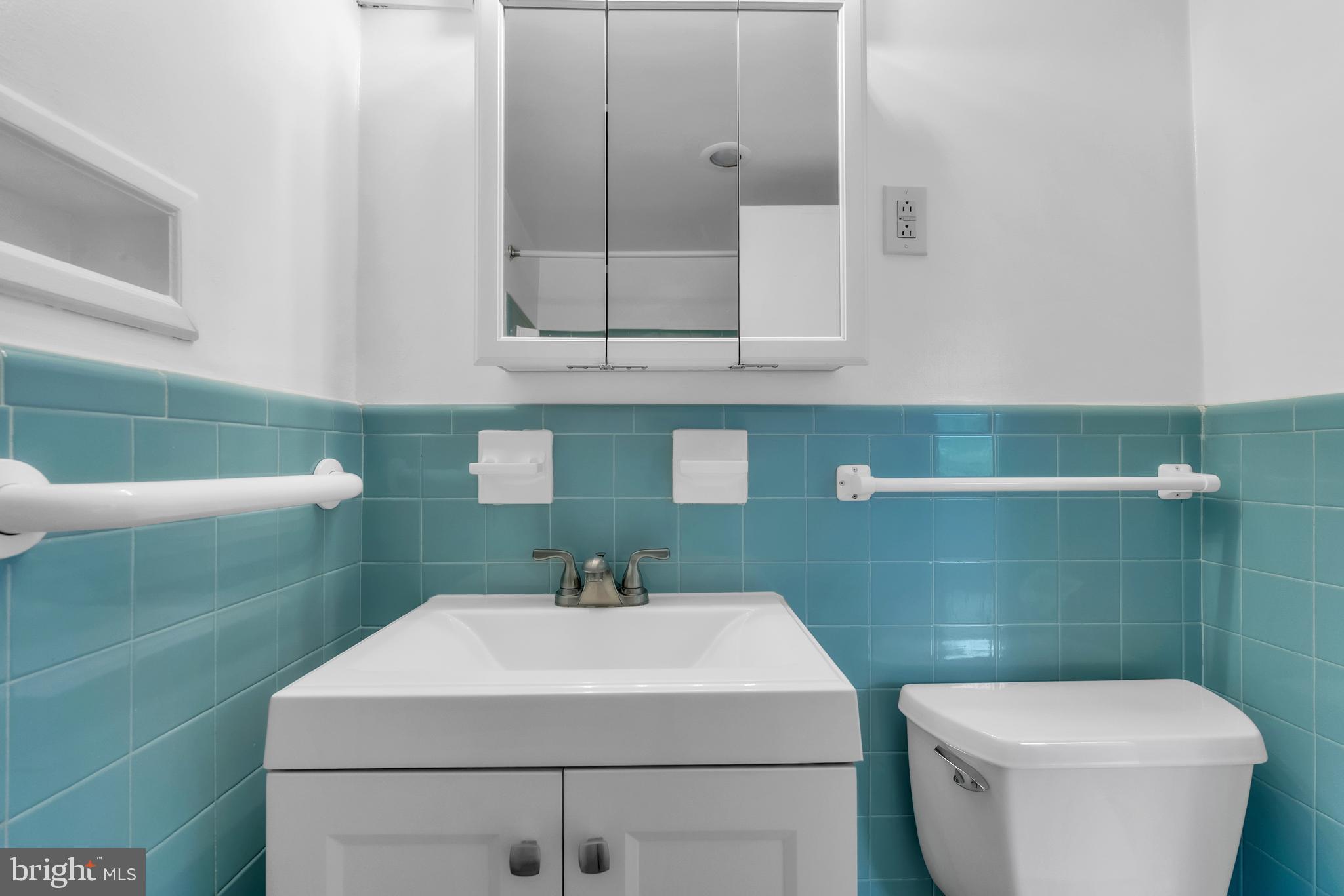 10401 GROSVENOR PLACE 410