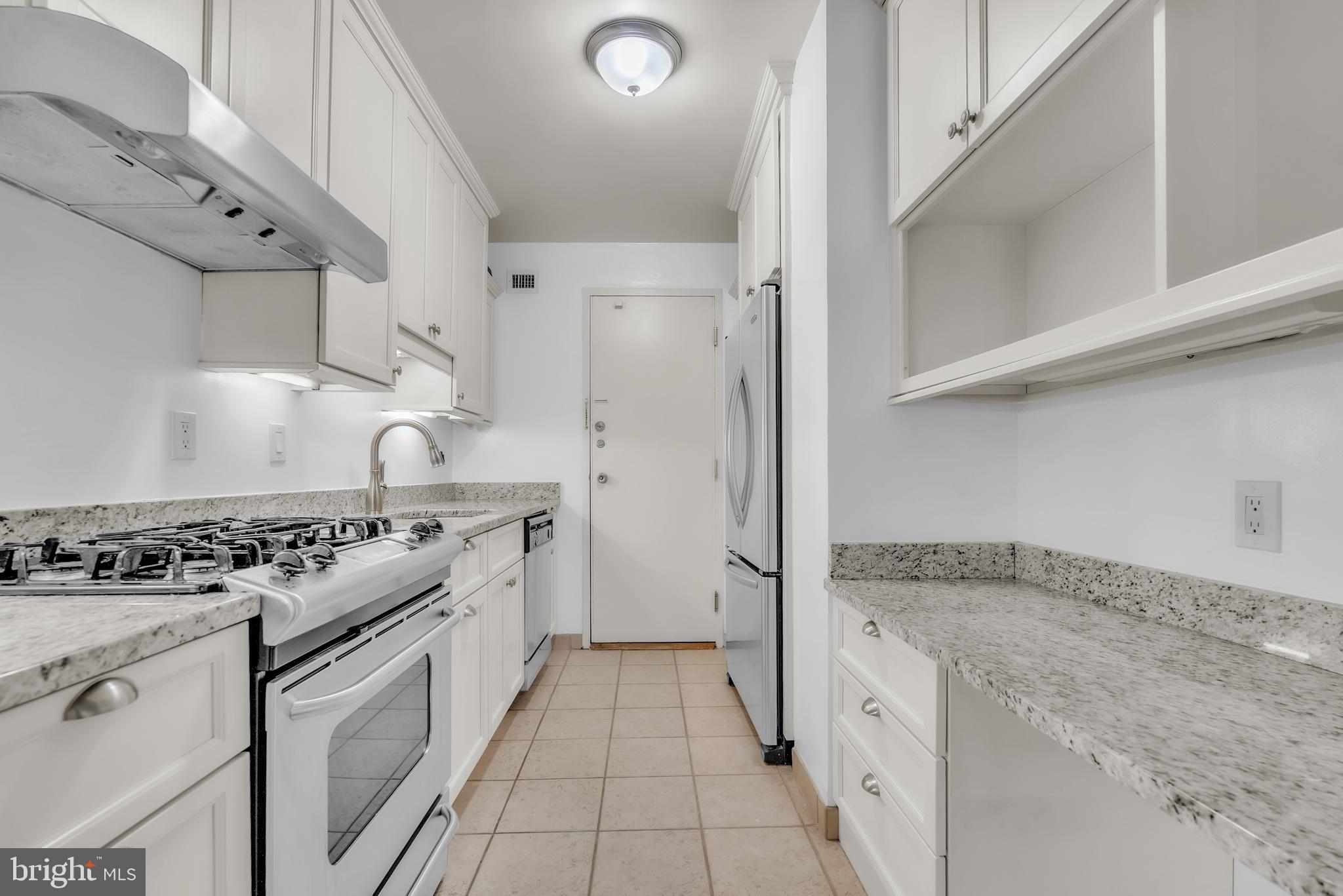10401 GROSVENOR PLACE 410