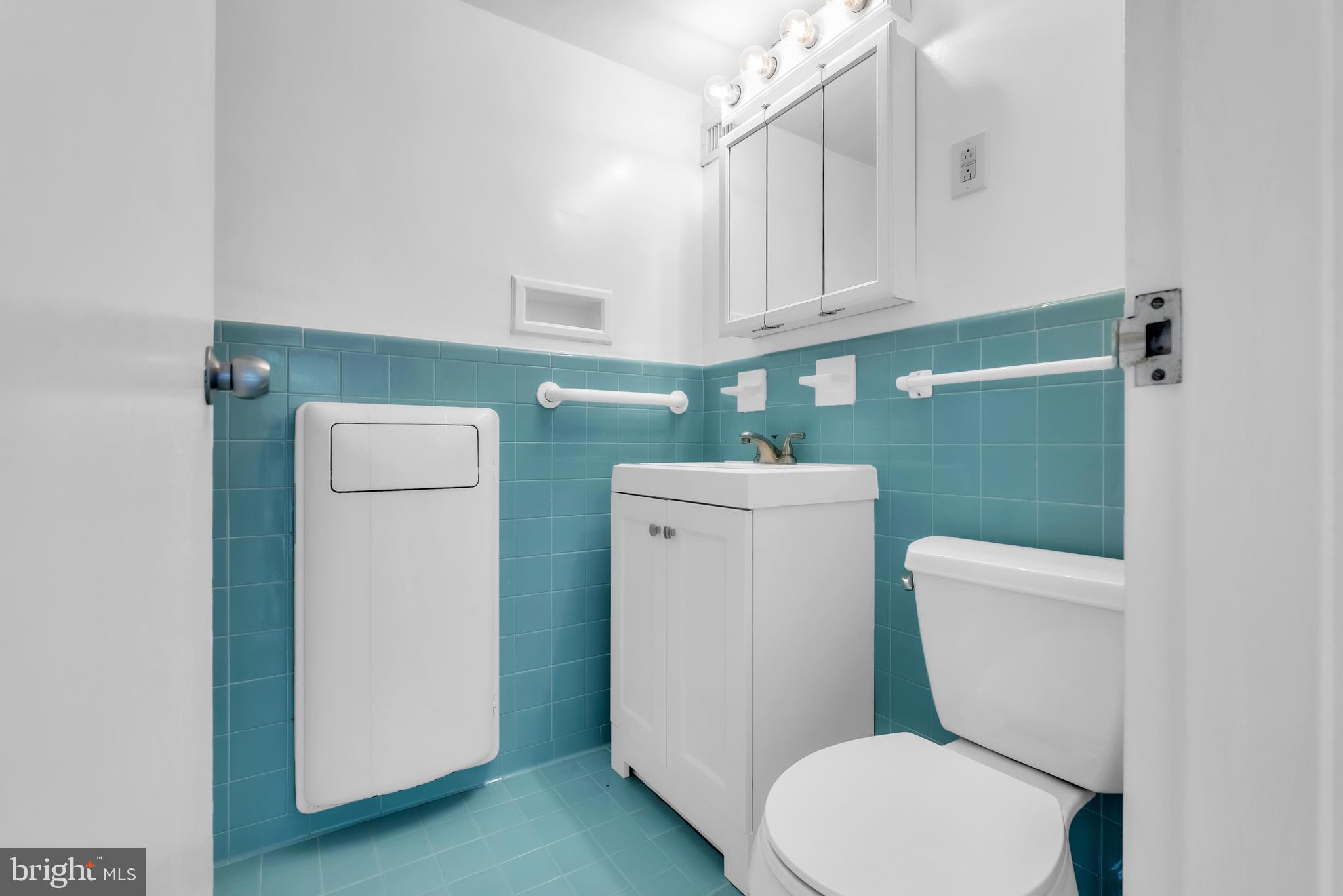 10401 GROSVENOR PLACE 410