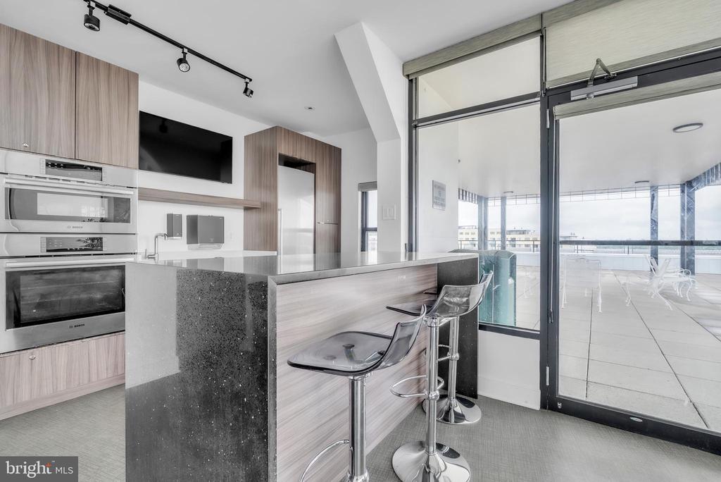 10401 GROSVENOR PLACE 410