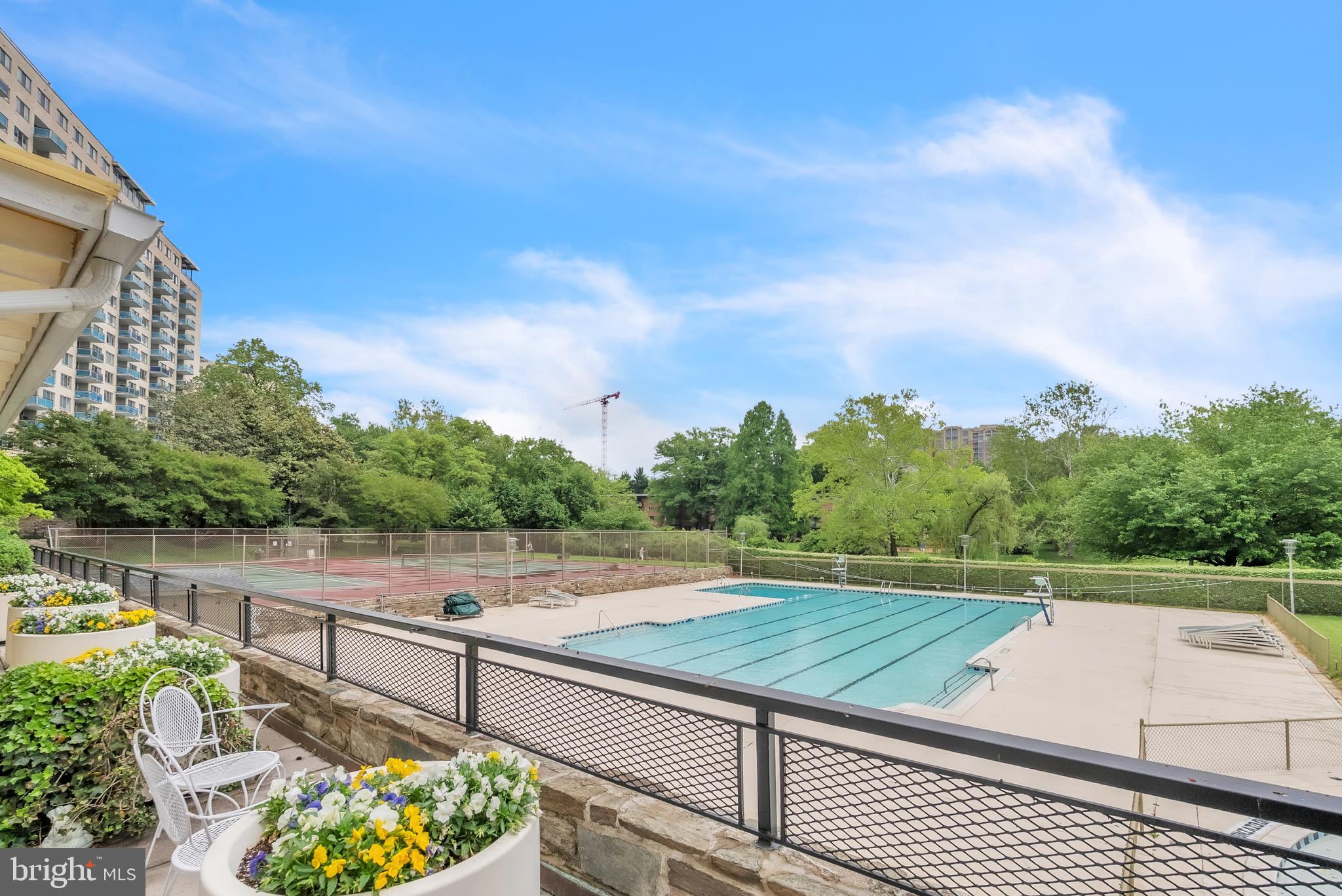 10401 GROSVENOR PLACE 410