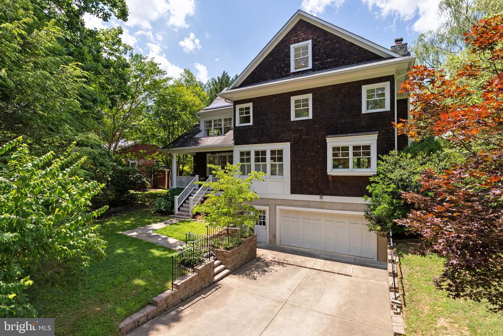 7032 WILSON LANE