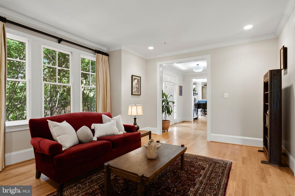 7032 WILSON LANE