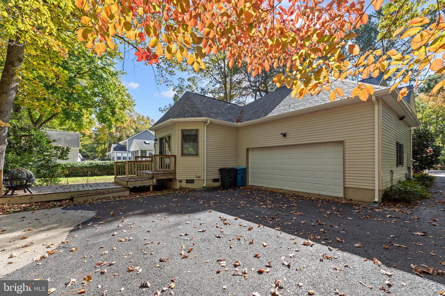 33 Boston Dr