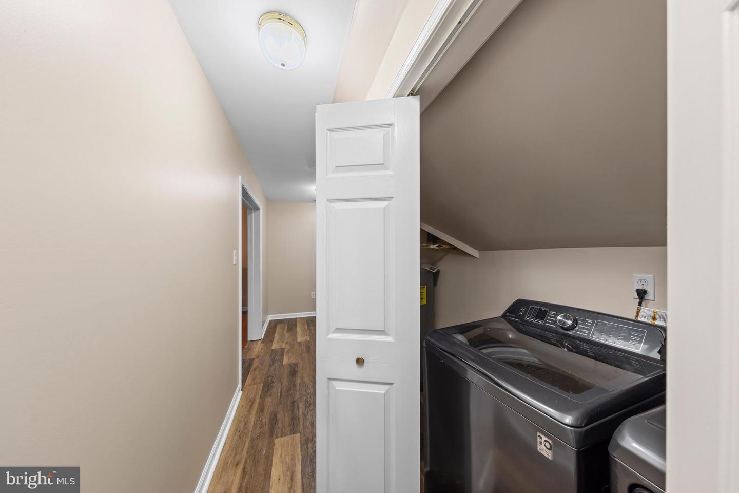 33 Boston Dr