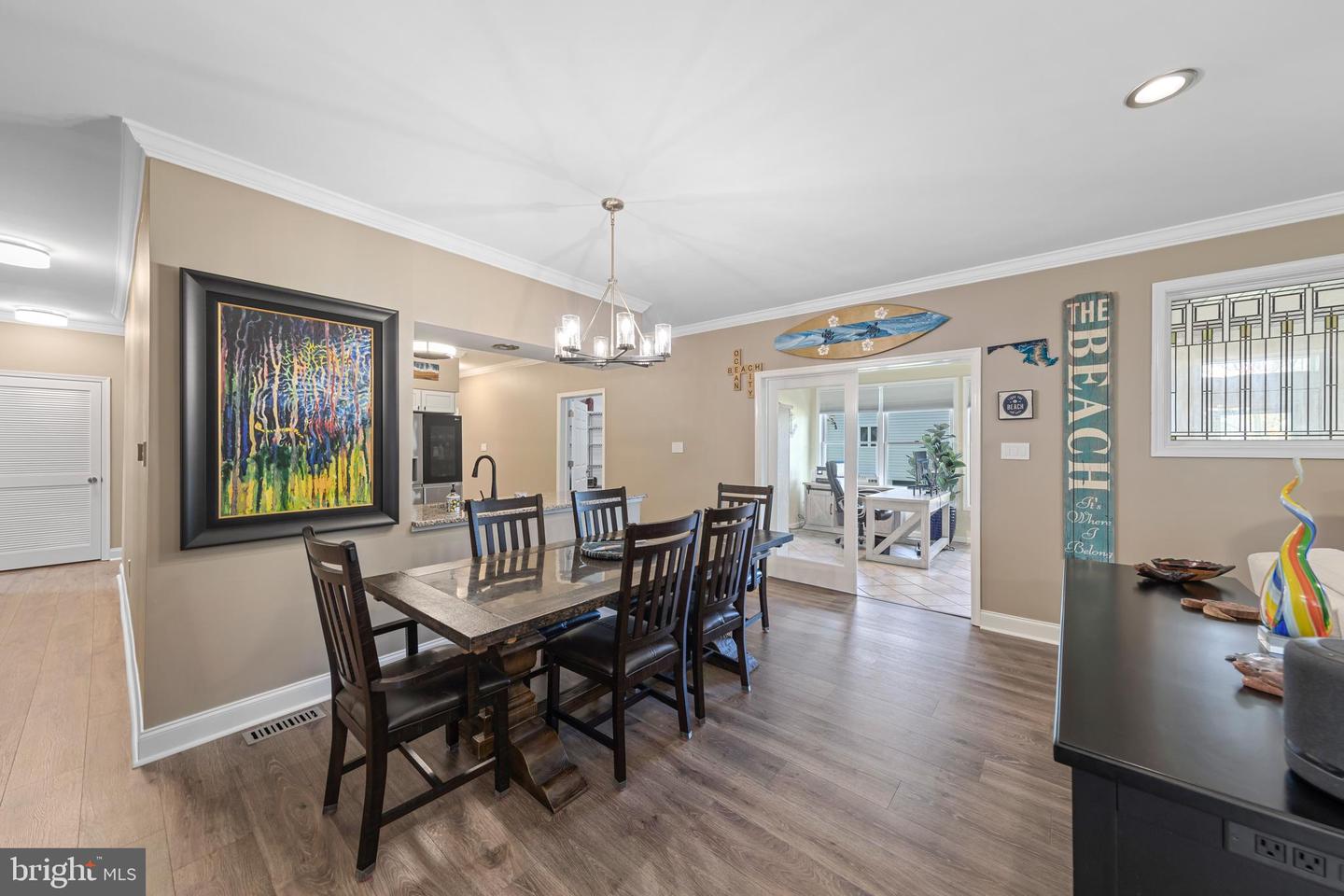 33 Boston Dr