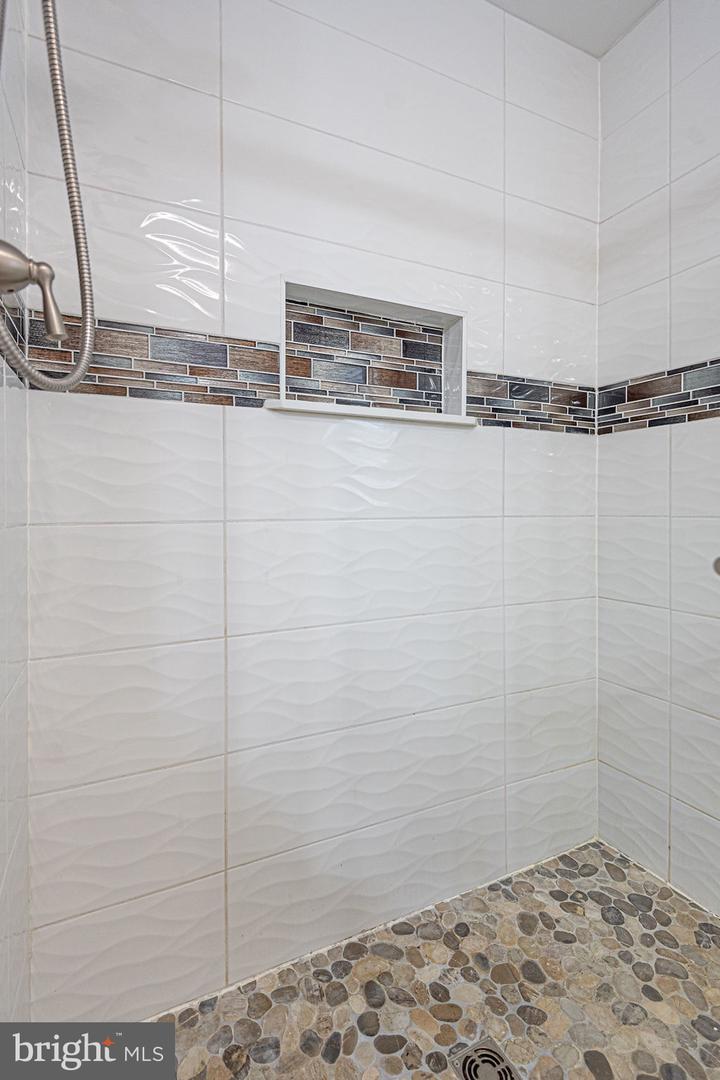 14 Sundial Cir
