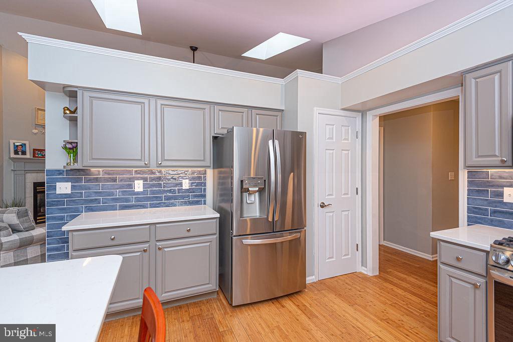 14 Sundial Cir
