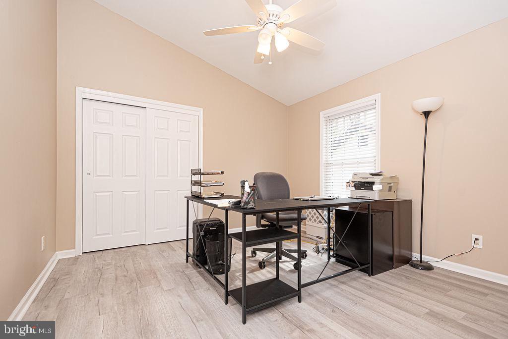 14 Sundial Cir