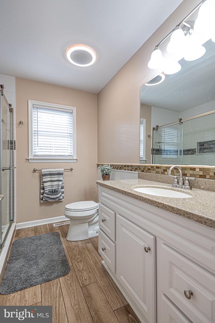 14 Sundial Cir
