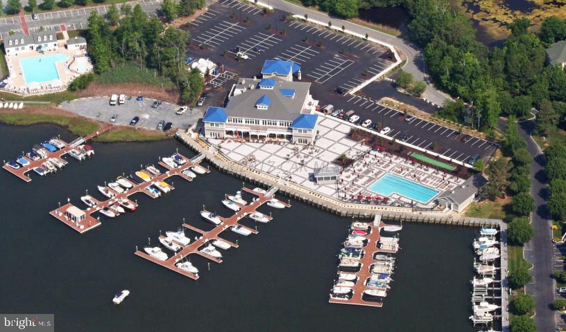 14 Sundial Cir