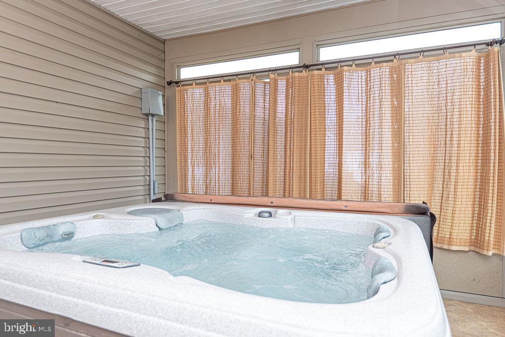 14 Sundial Cir