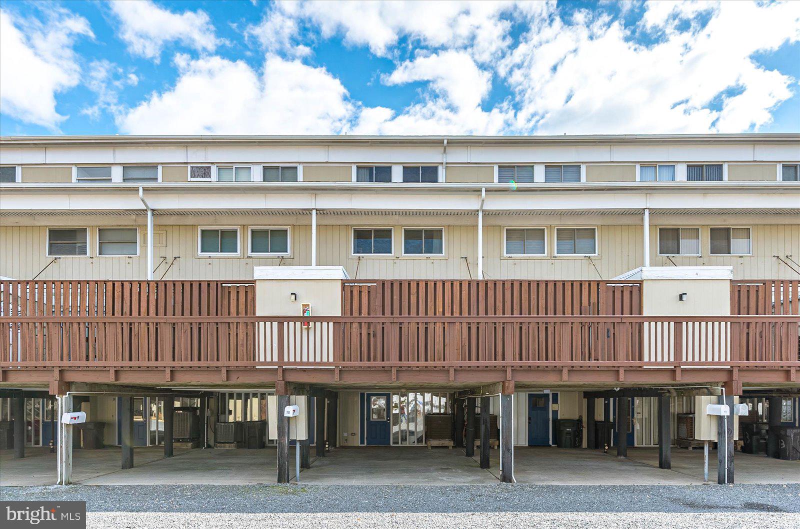 7103 Atlantic Ave #10