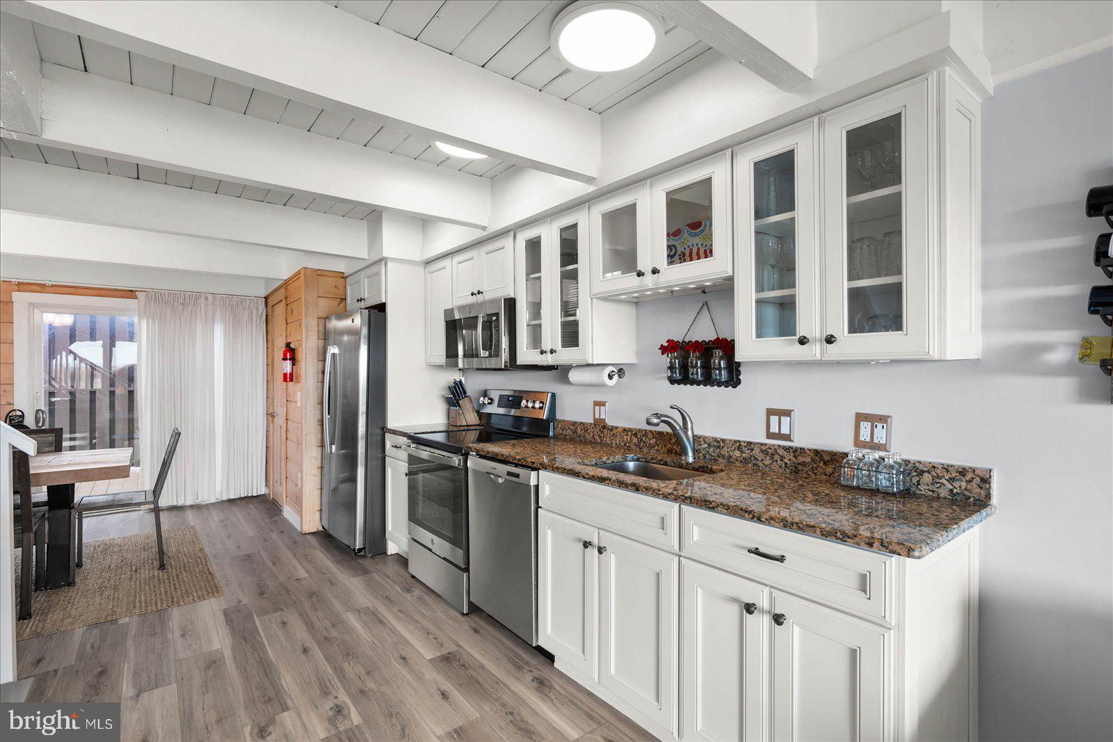 7103 Atlantic Ave #10