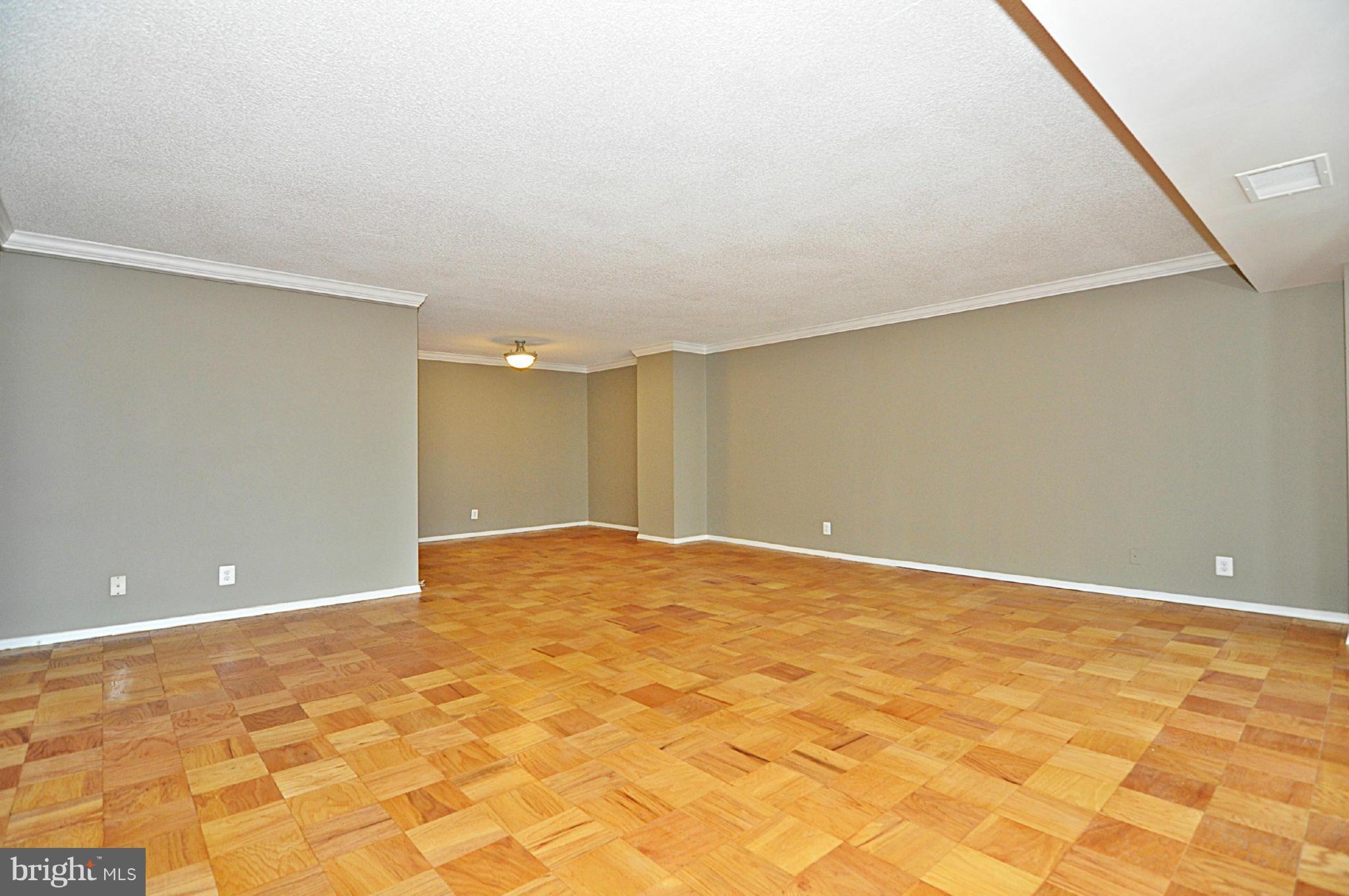 3800 Fairfax Dr #1601