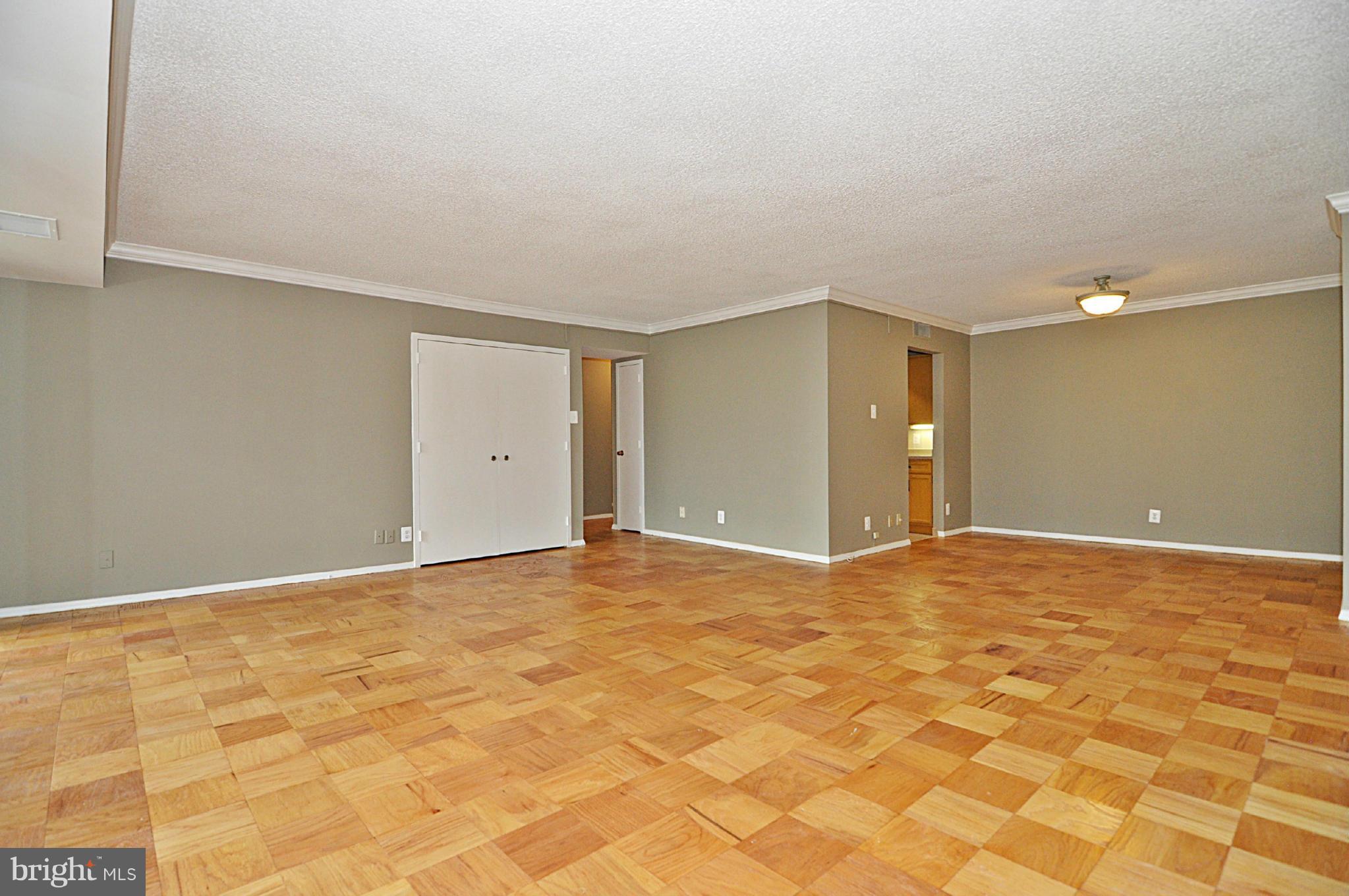 3800 Fairfax Dr #1601