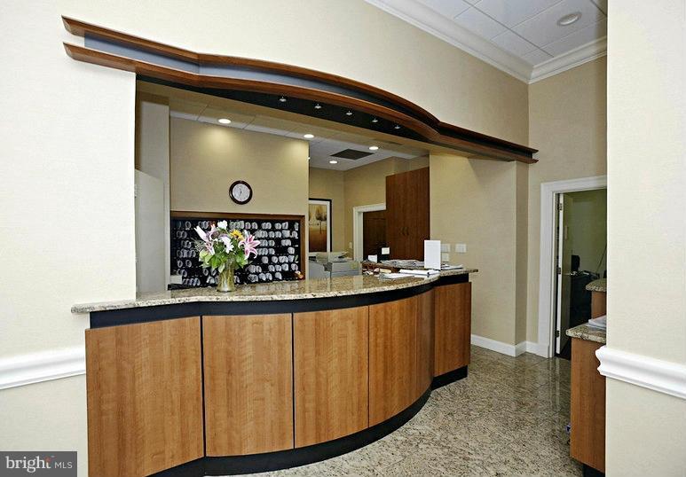 3800 Fairfax Dr #1601