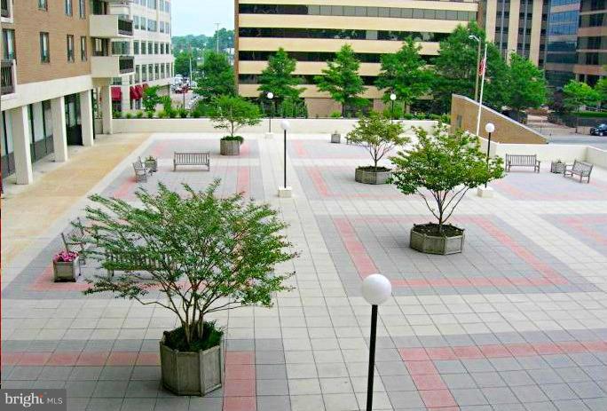 3800 Fairfax Dr #1601