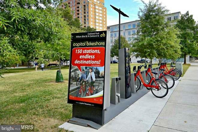 3800 Fairfax Dr #1601