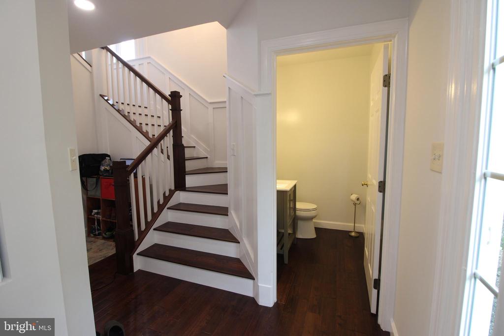 954 Harrison Cir