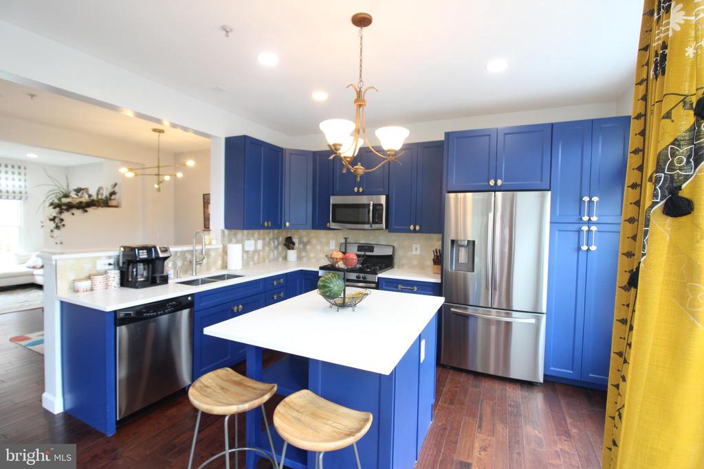 954 Harrison Cir