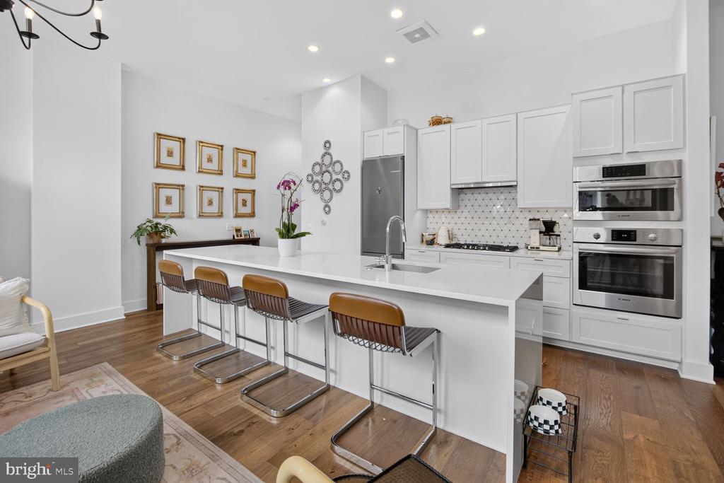 1312 KING STREET Unit: 103