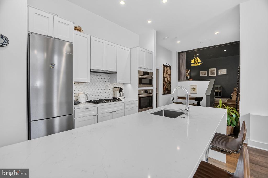 1312 KING STREET Unit: 103