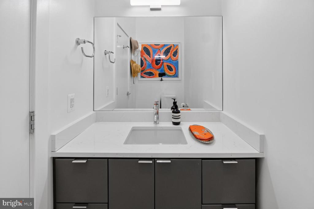 1312 KING STREET Unit: 103