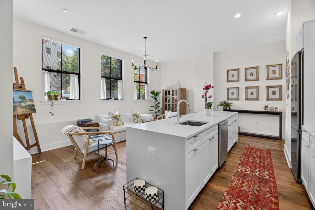 1312 KING STREET Unit: 103