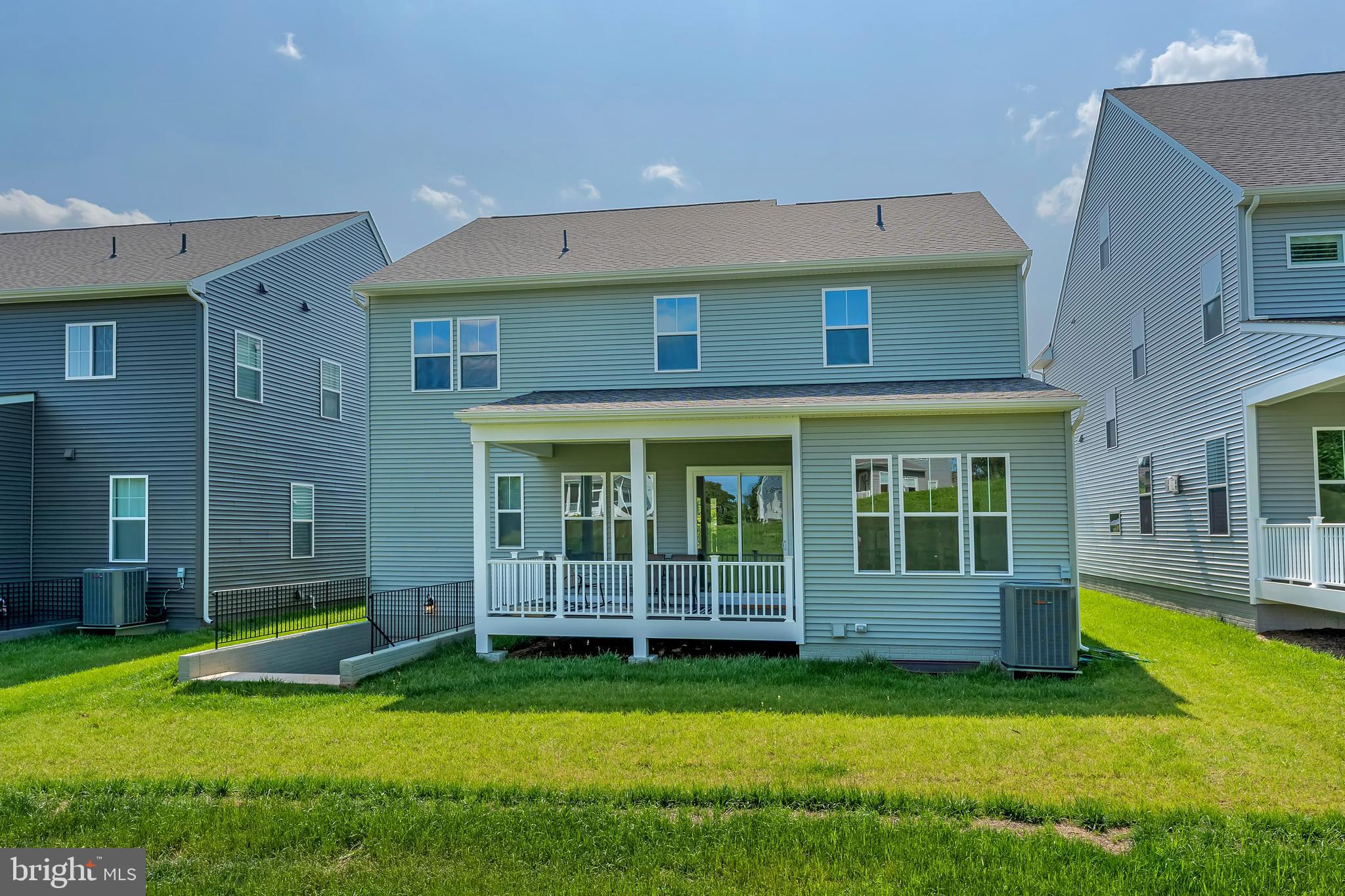 950 WARLANDER DRIVE SW