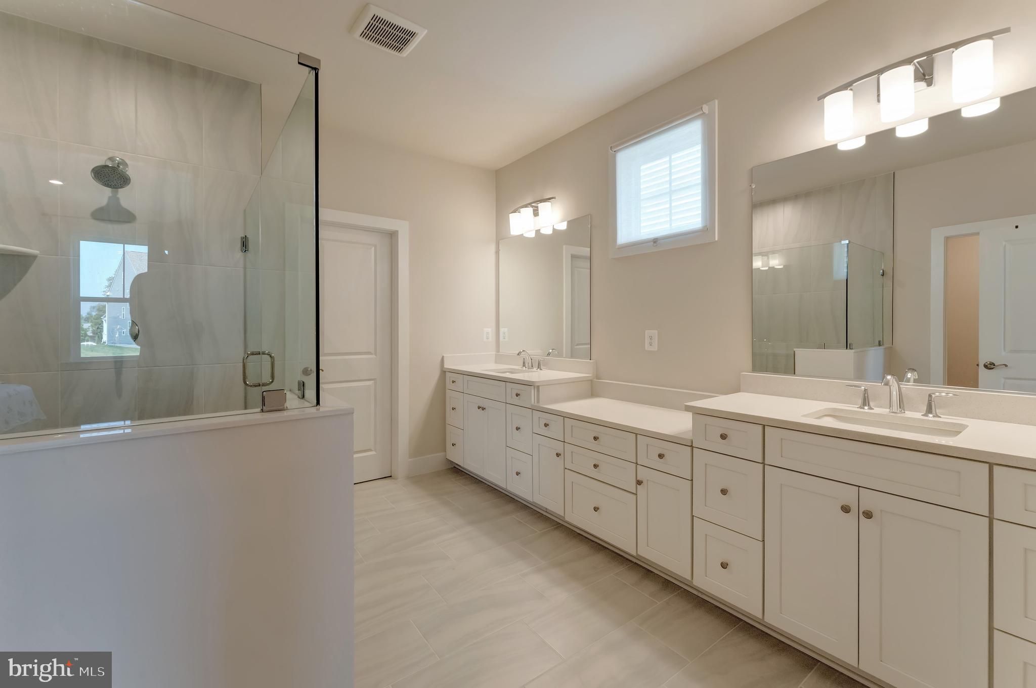 950 WARLANDER DRIVE SW