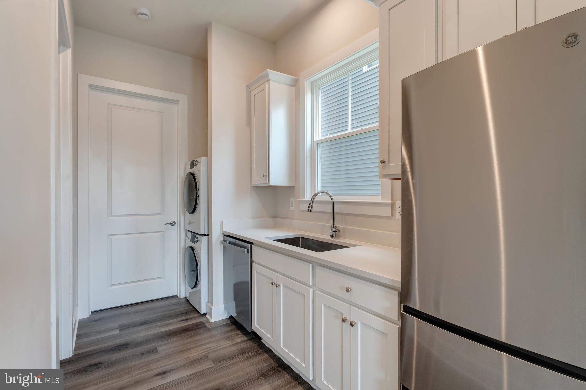 950 WARLANDER DRIVE SW