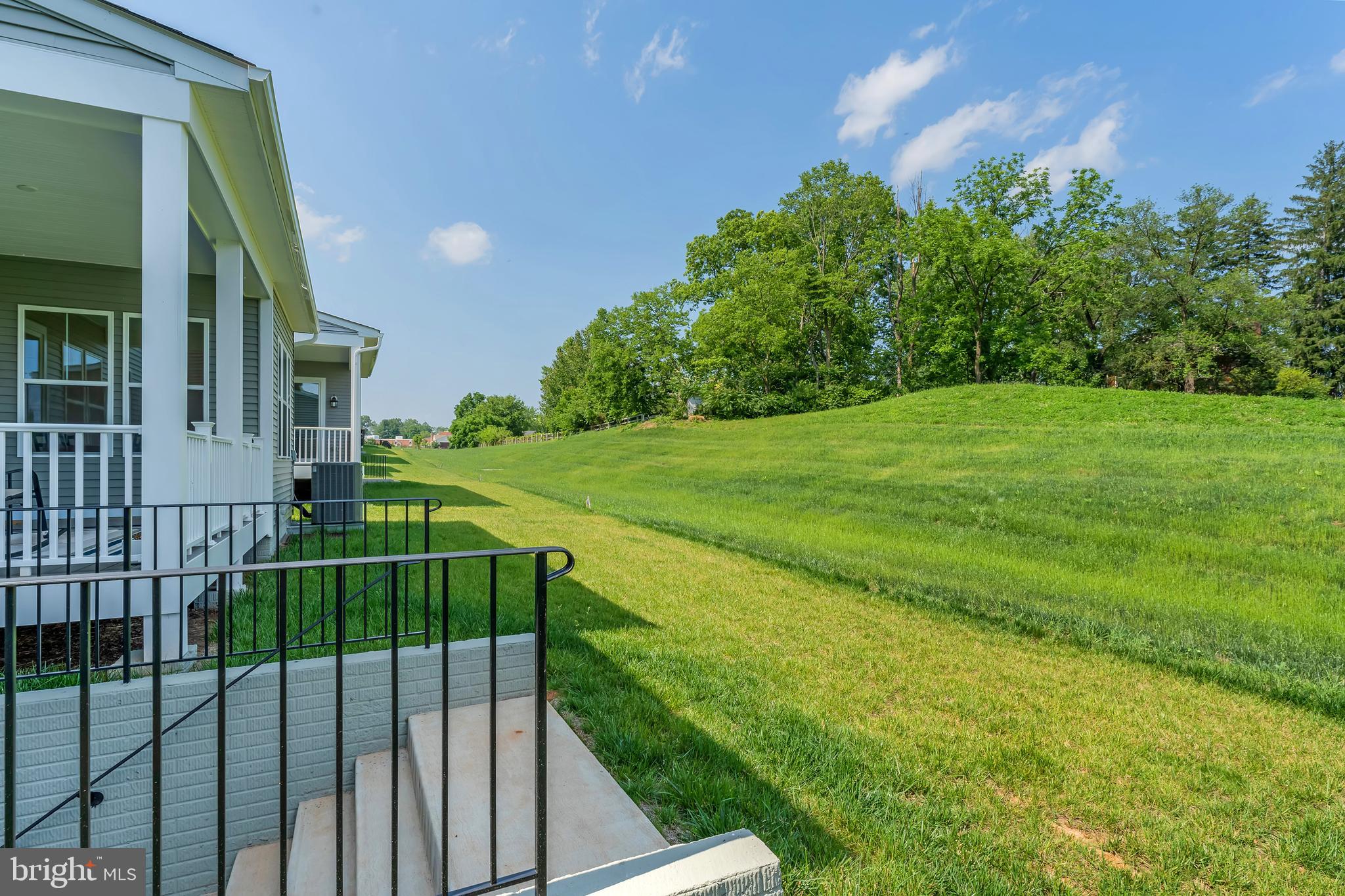 950 WARLANDER DRIVE SW