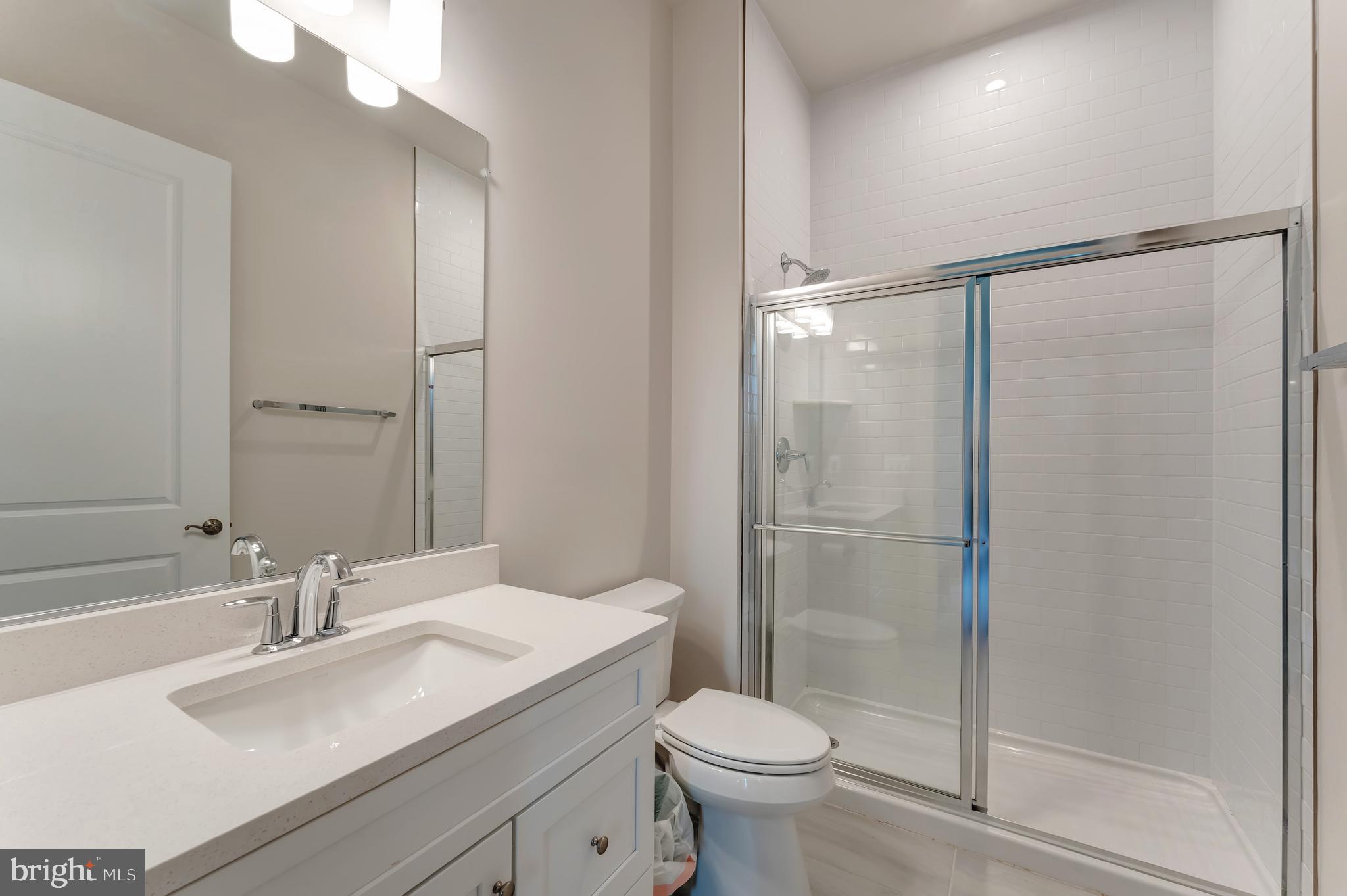 950 WARLANDER DRIVE SW