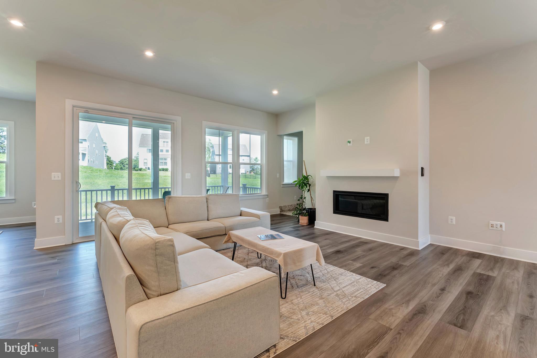 950 WARLANDER DRIVE SW