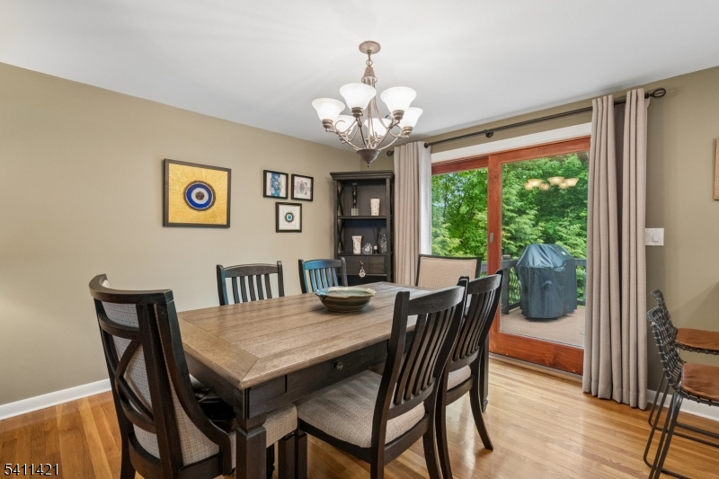 60 Edgemere Rd