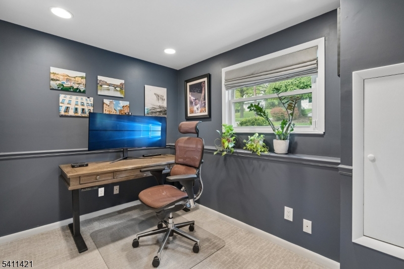 60 Edgemere Rd