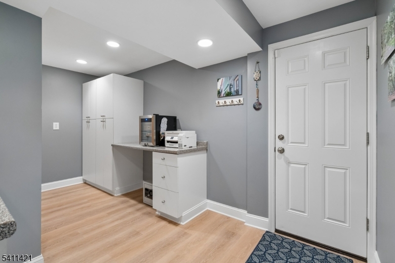 60 Edgemere Rd